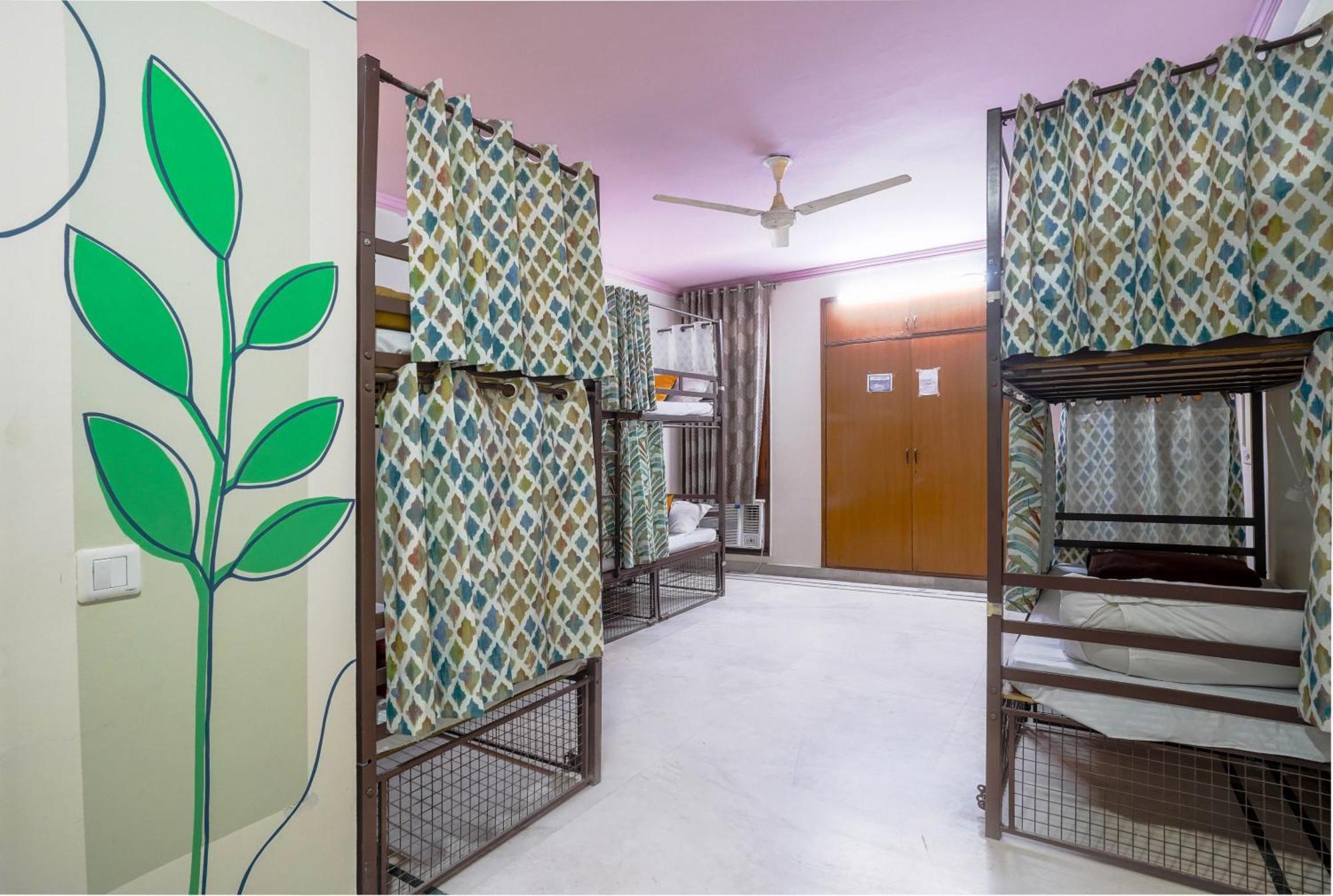 Hide-In Hostel Delhi นิวเดลี ภายนอก รูปภาพ